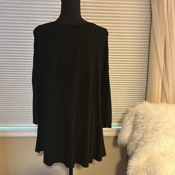 Shoulder Cut Out Black Tunic - Picture 3 of 7